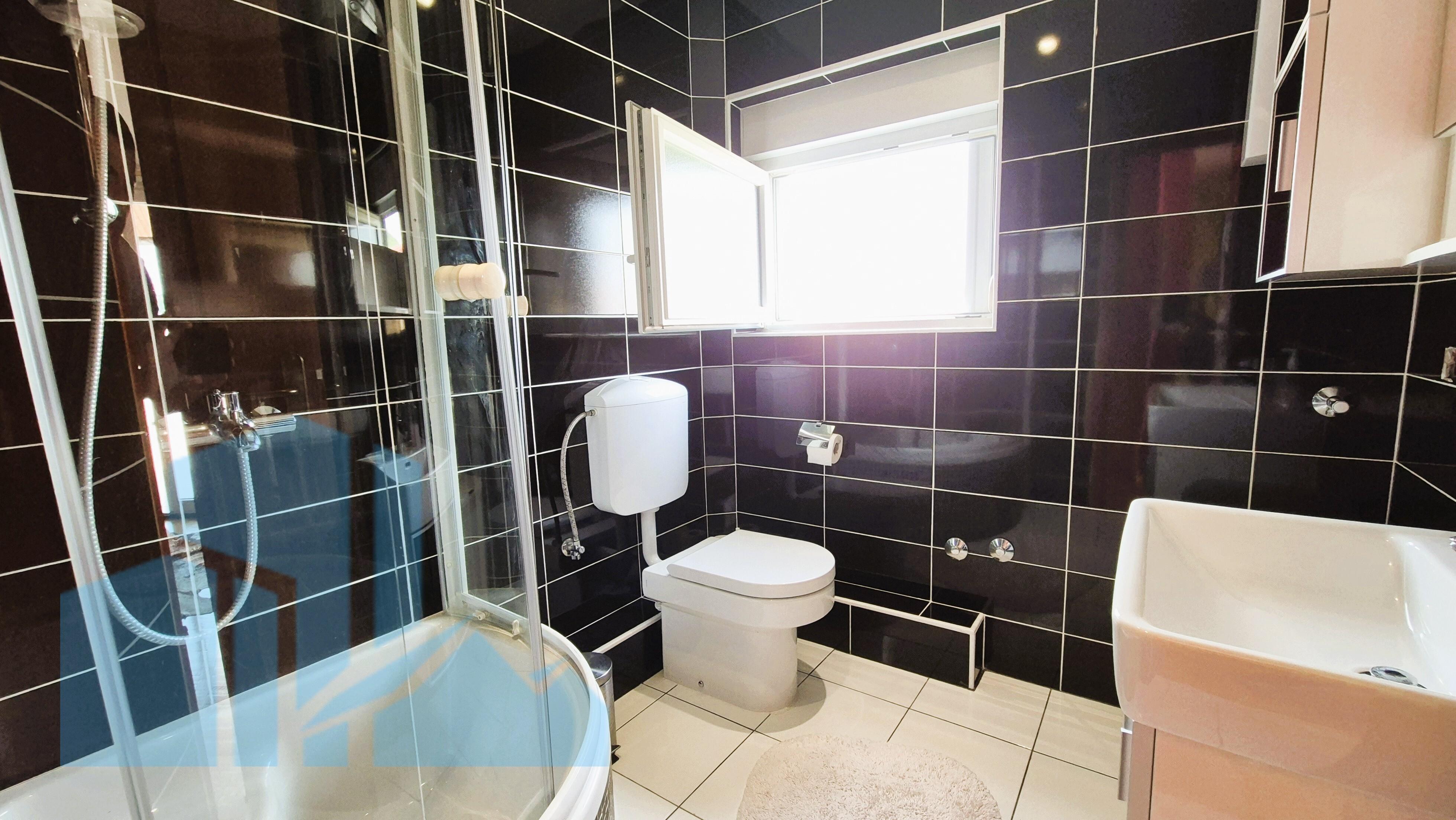 Apartmanska kuća u Bilicama s uhodanim turističkim najmom