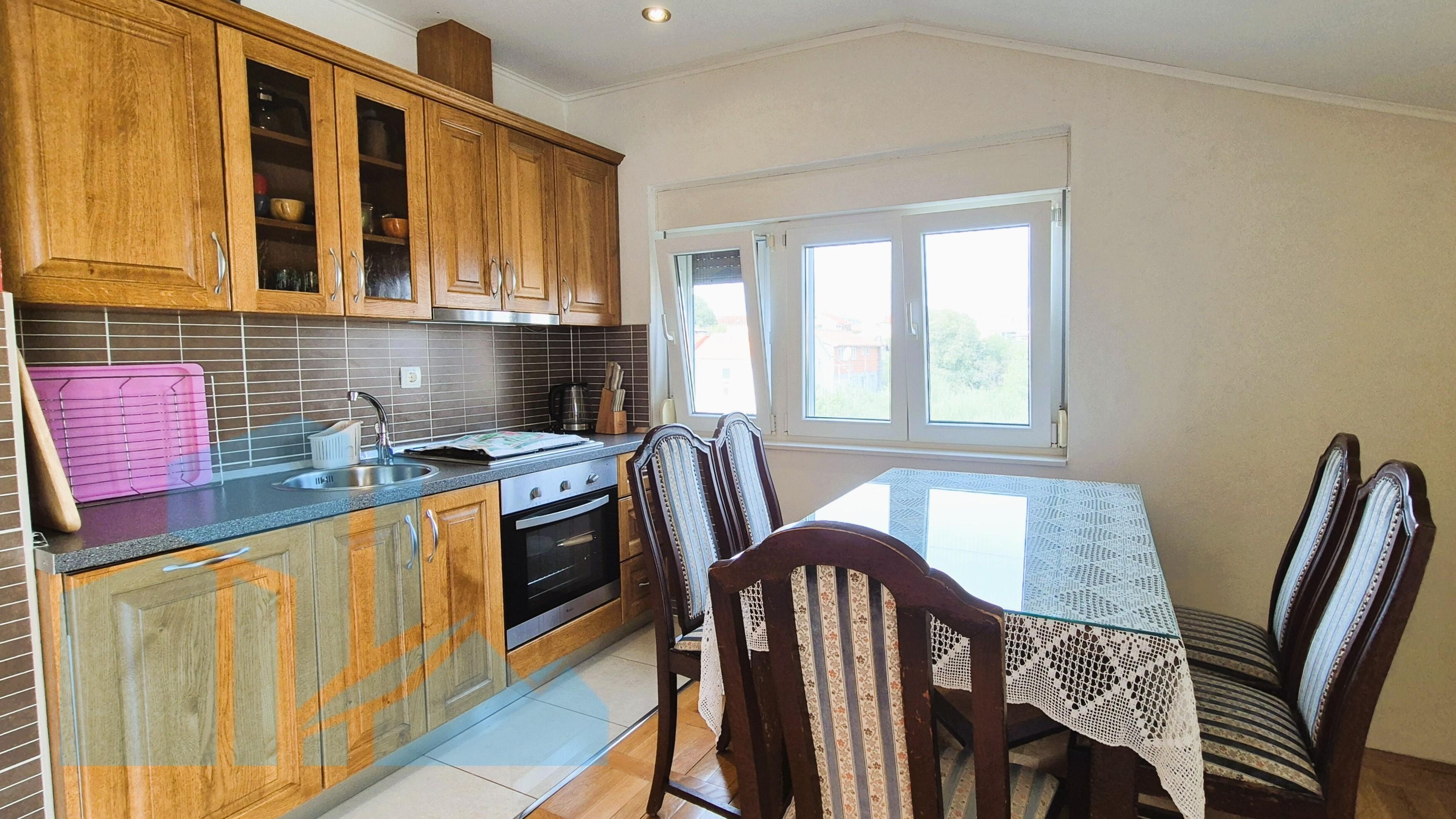 Apartmanska kuća u Bilicama s uhodanim turističkim najmom