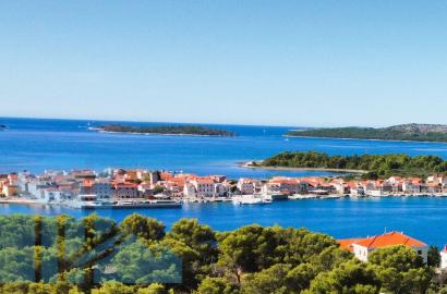 Brodarica, Šibenik - Stan sa vrtom i pogledom na mora - C