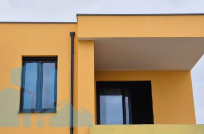 Brodarica, Šibenik - Stan sa vrtom i pogledom na mora - D