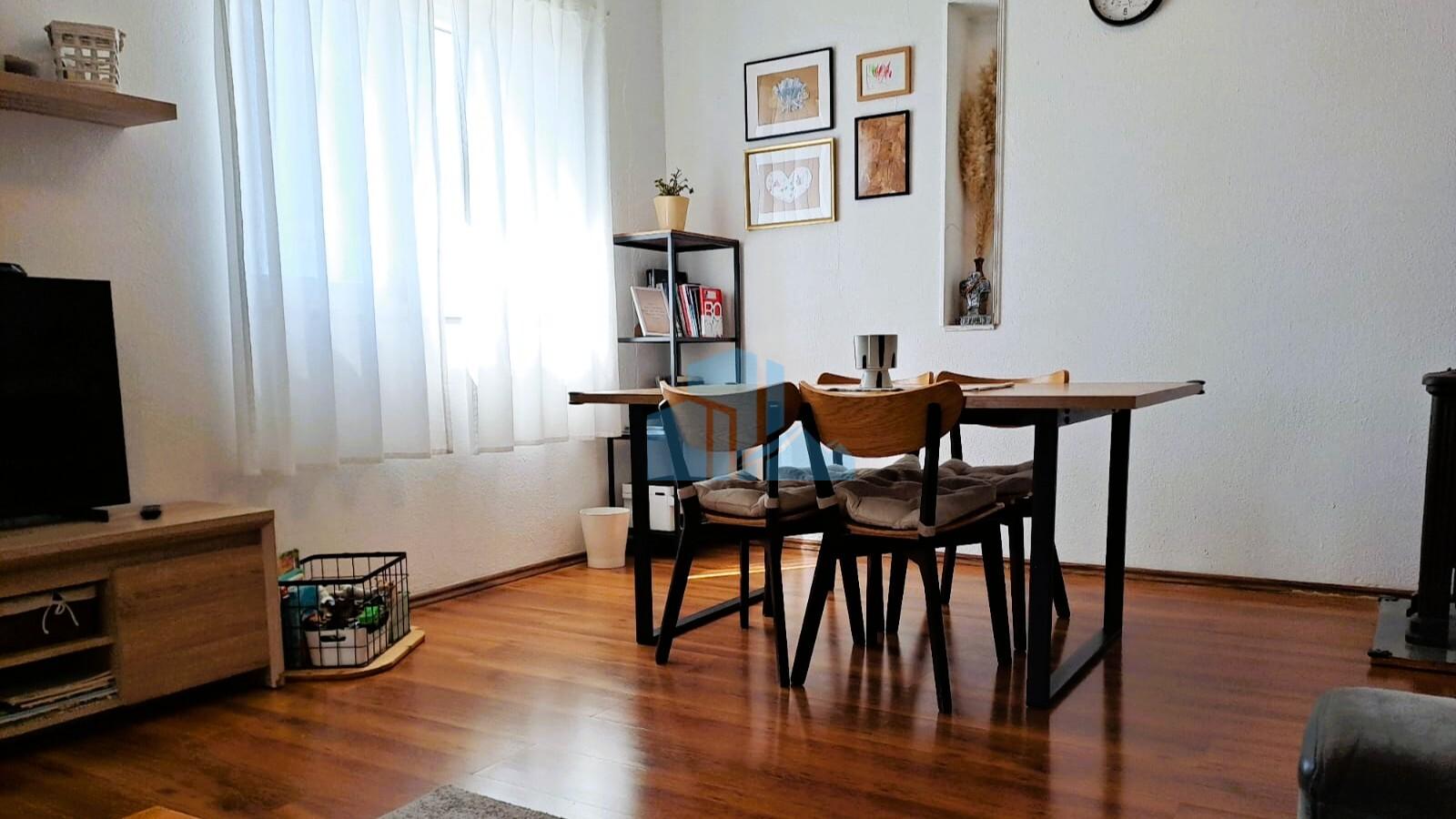 Stan: Šibenik, Vidici 110.00 m2