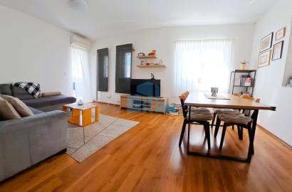 Stan: Šibenik, Vidici 110.00 m2