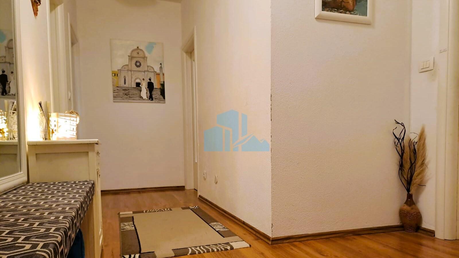 Stan: Šibenik, Vidici 110.00 m2