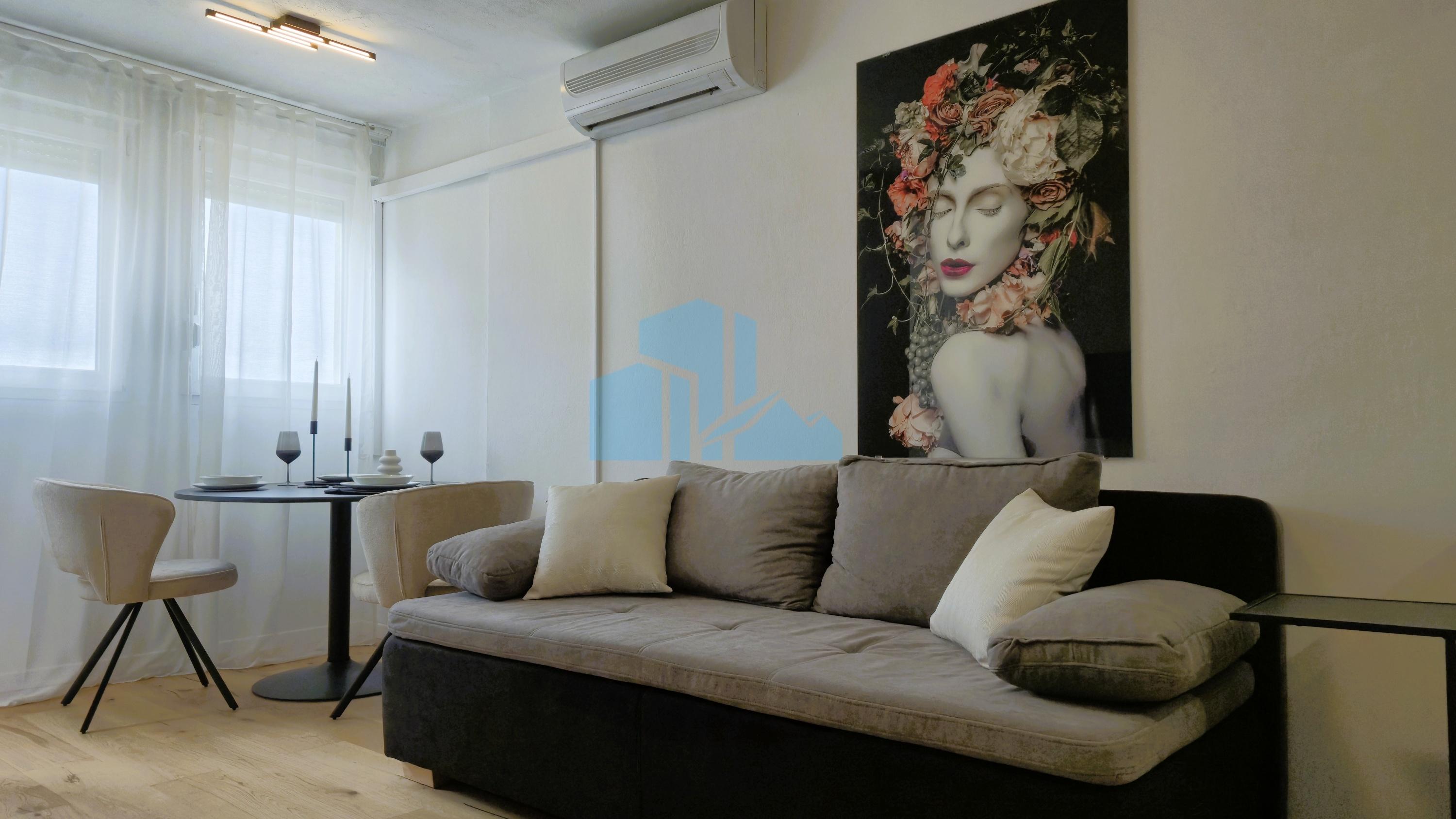 Šibenik – Baldekin - Fully renovated and furnished apartment 42 m²