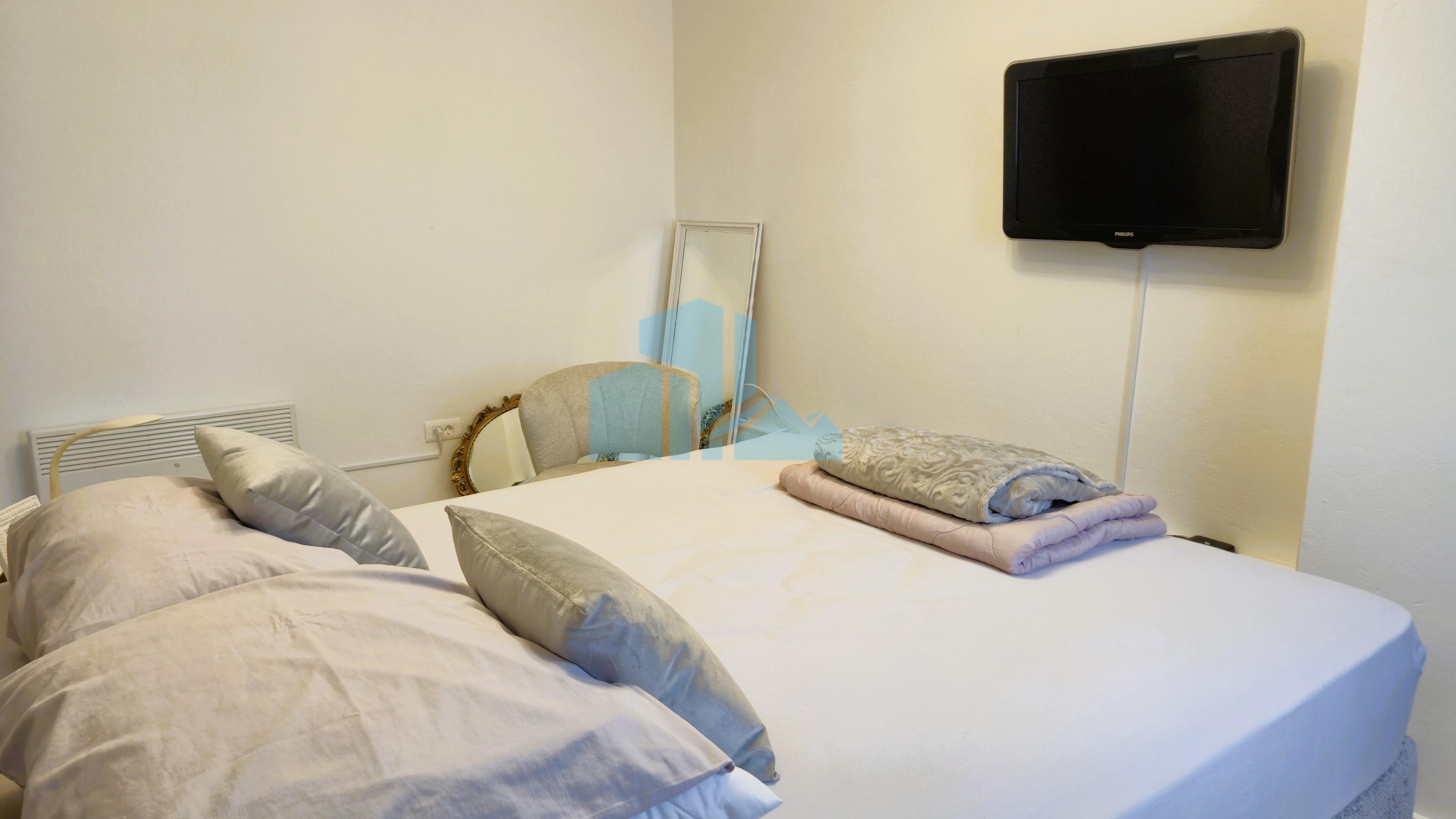 Šibenik – Baldekin - Fully renovated and furnished apartment 42 m²