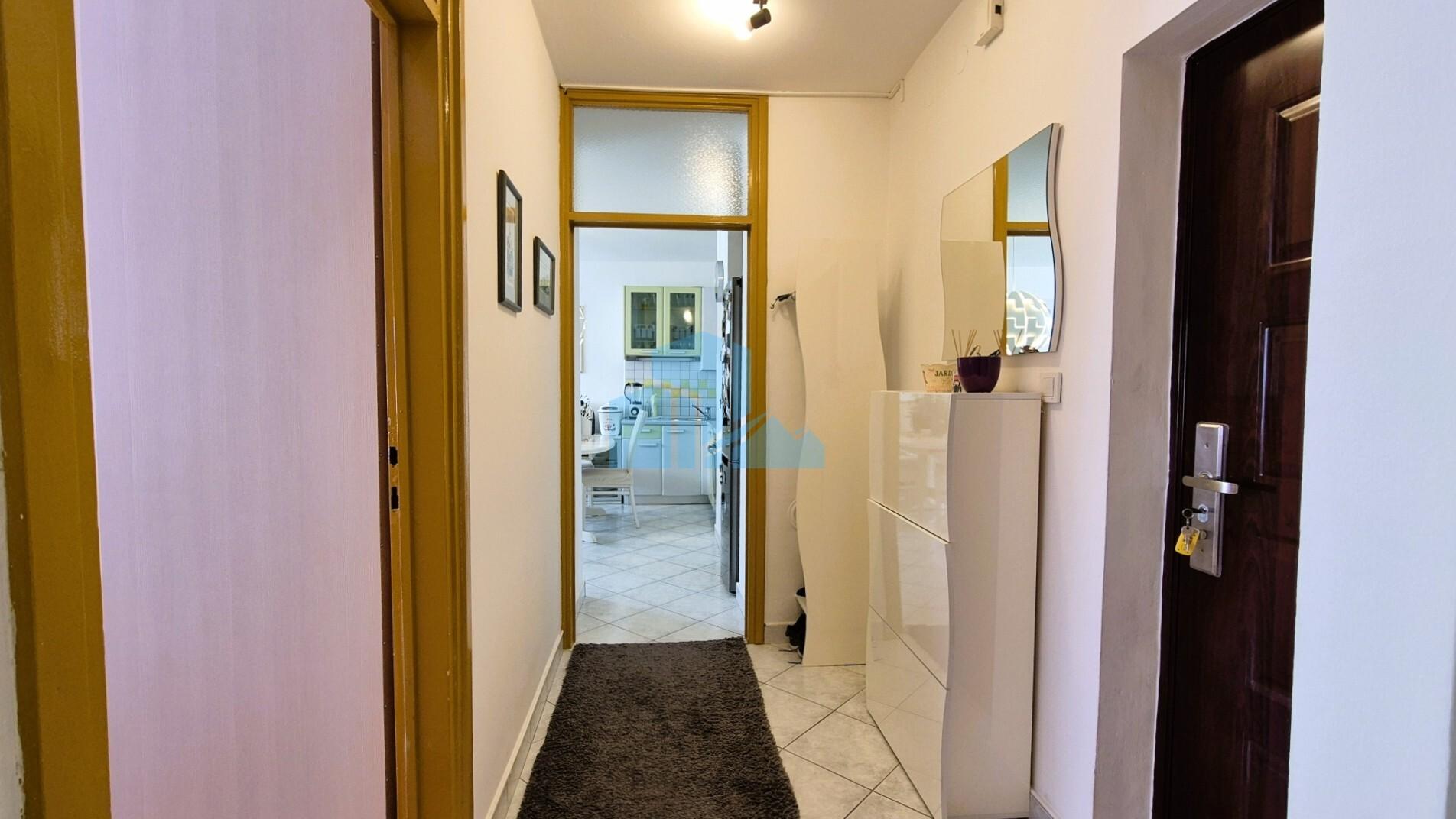 Šibenik – Baldekin - Kompletno renoviran i opremljen stan 51 m²