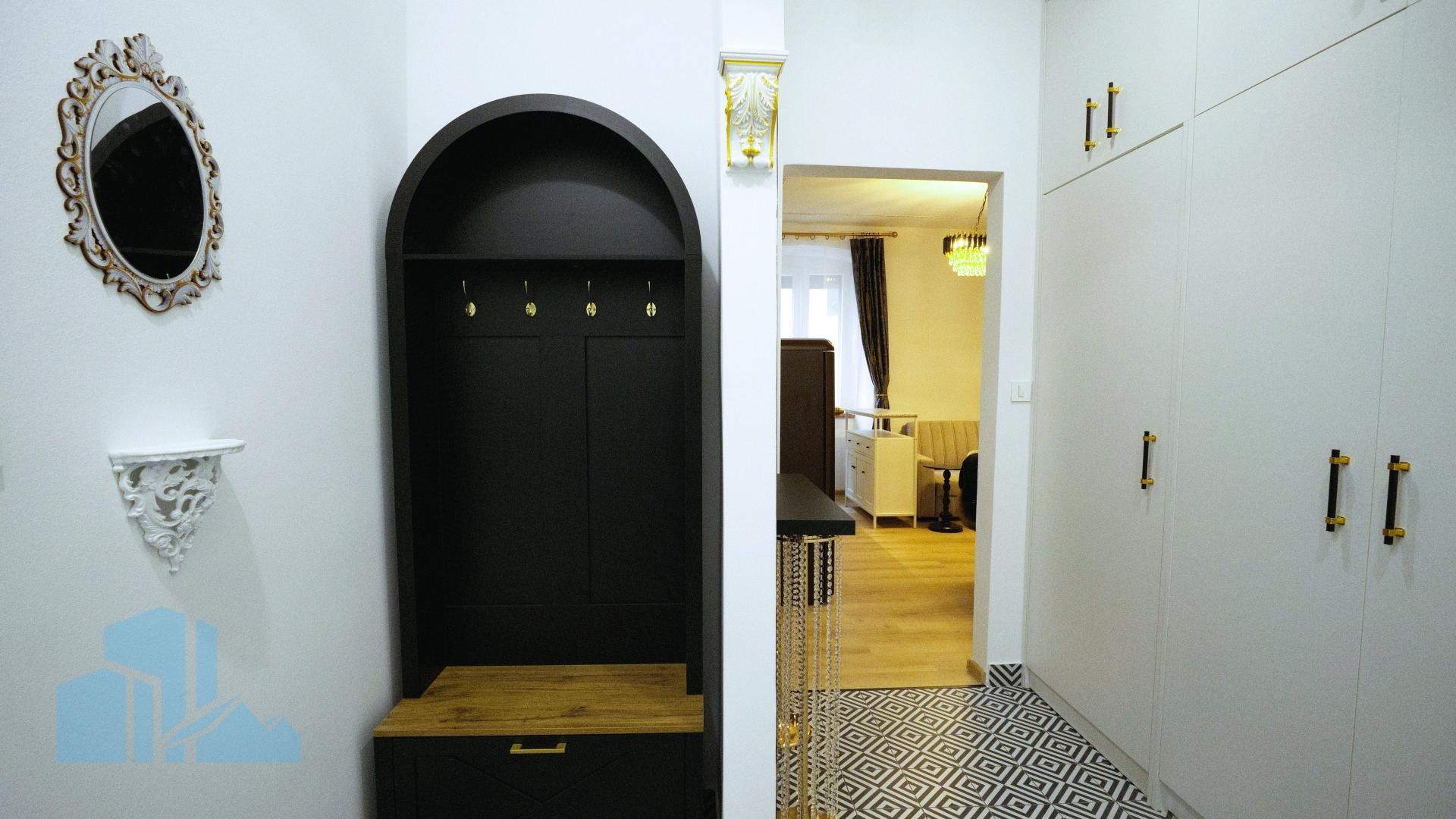 Stan u staroj jezgri – kompletno adaptiran 2026 - useljiv, top lokacija blizu Poljane