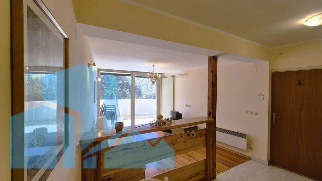 Stan: Vodice, centar 79.00 m2 (prodaja)