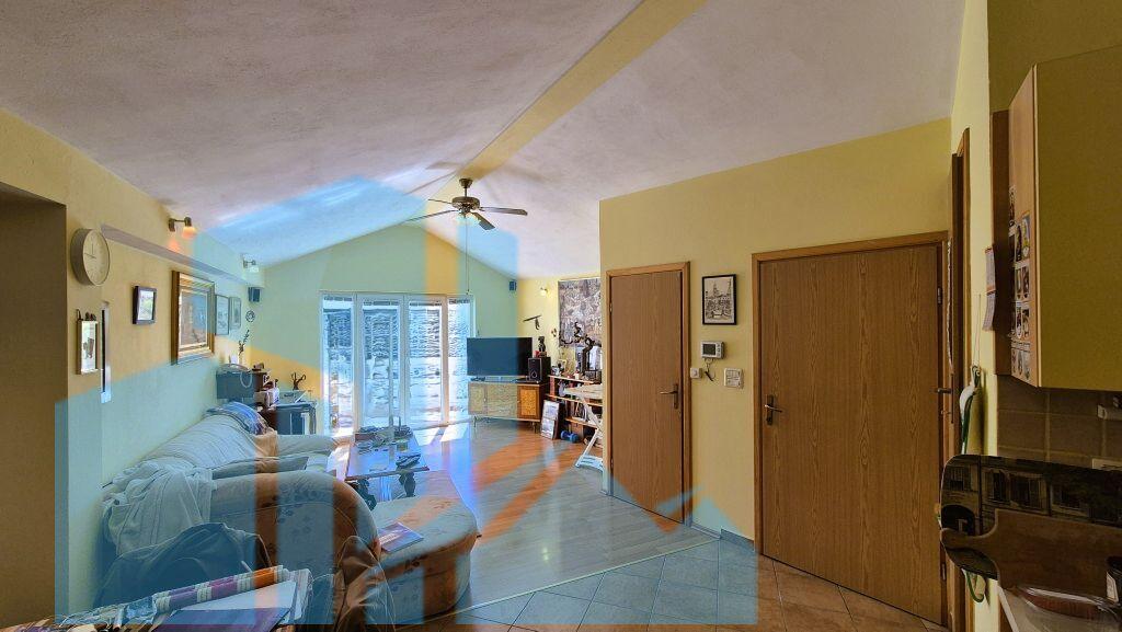 Stan: Vodice, Centar 87.00 m2 (prodaja)