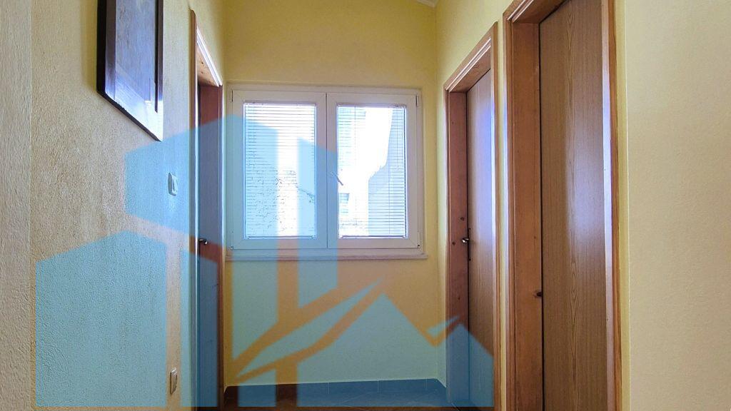 Stan: Vodice, Centar 87.00 m2 (prodaja)