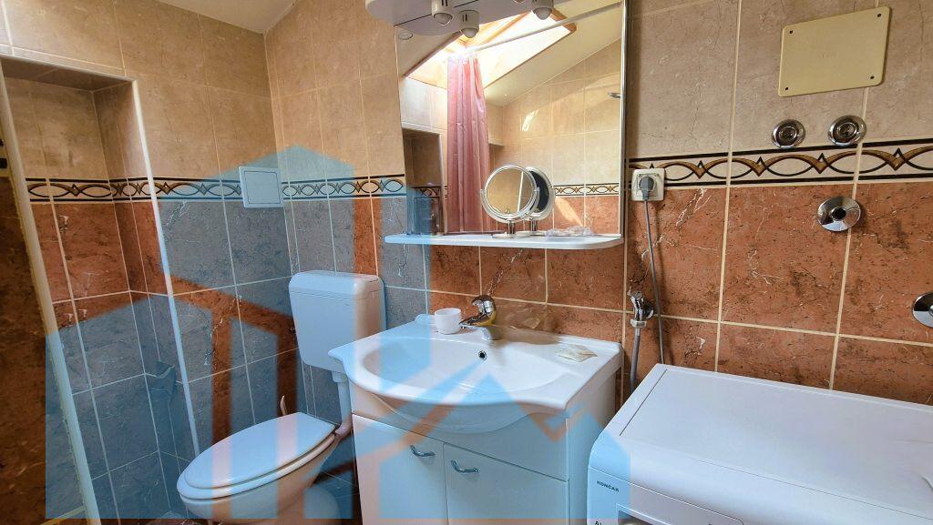 Stan: Vodice, Centar 87.00 m2 (prodaja)