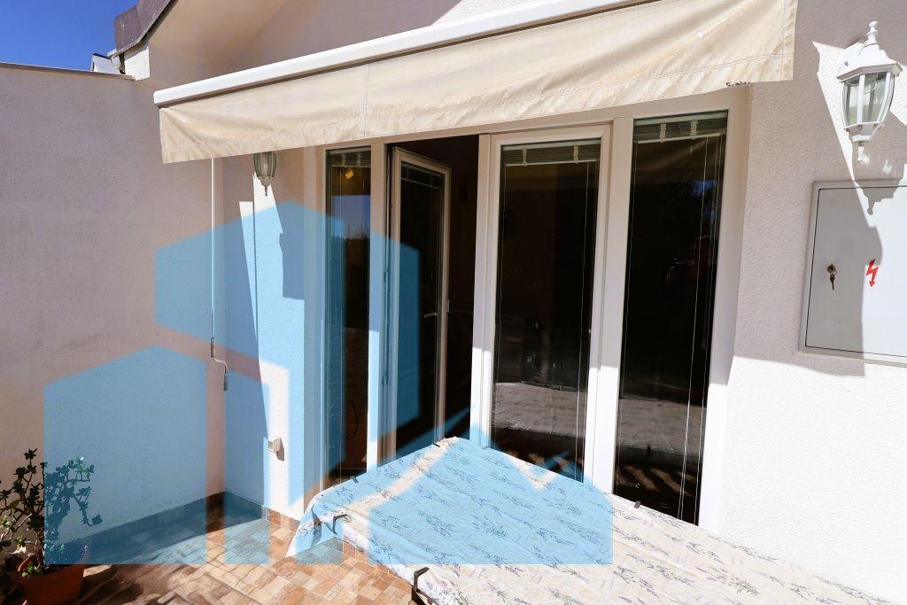 Stan: Vodice, Centar 87.00 m2 (prodaja)