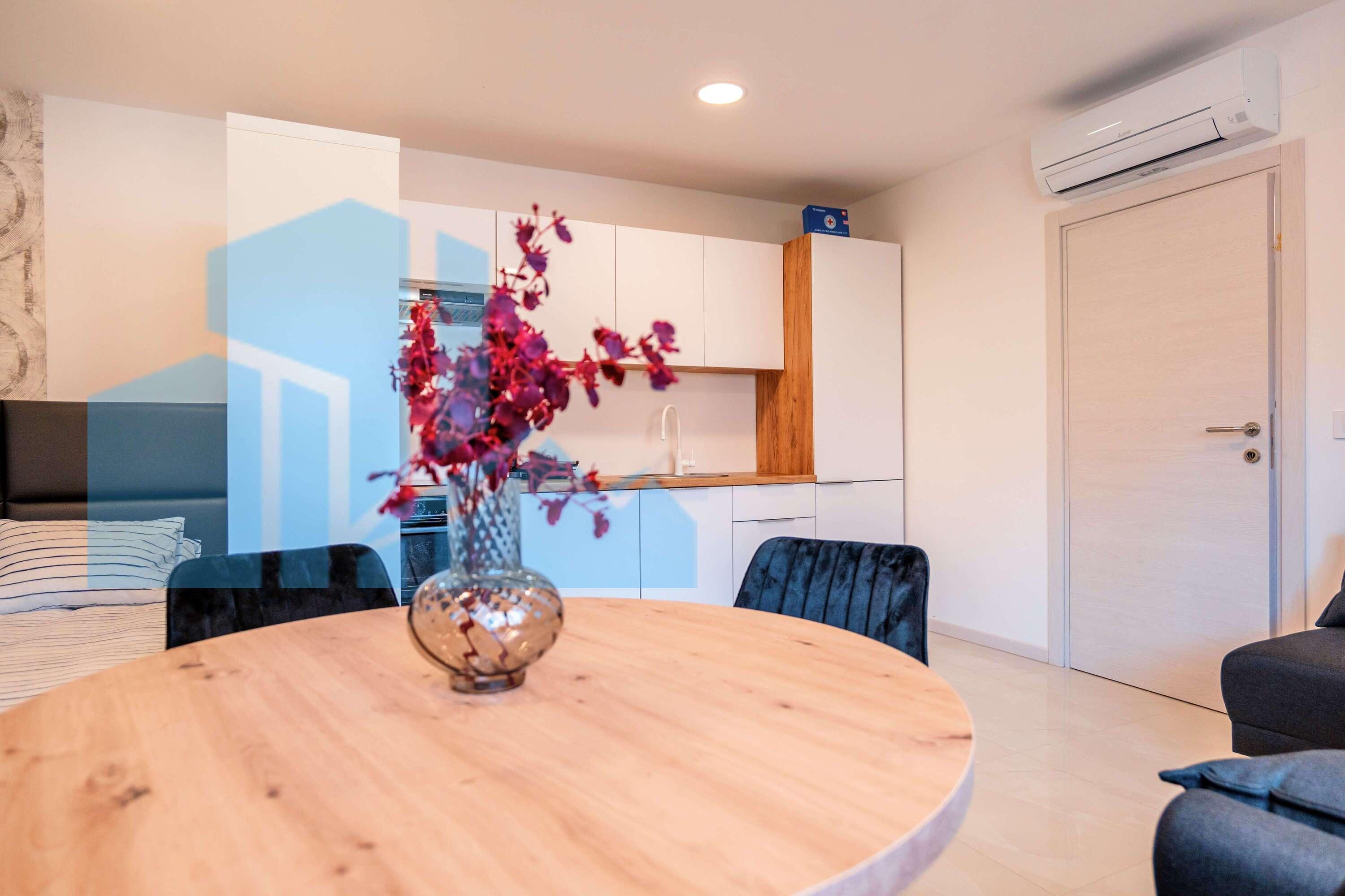 Stan: Vodice, 142m2, novogradnja (prodaja)