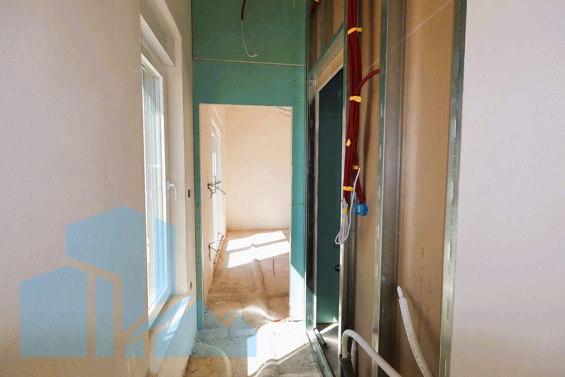 Kuća: Vodice 176m2 – Luksuzna novogradnja s bazenom i modernom arhitekturom